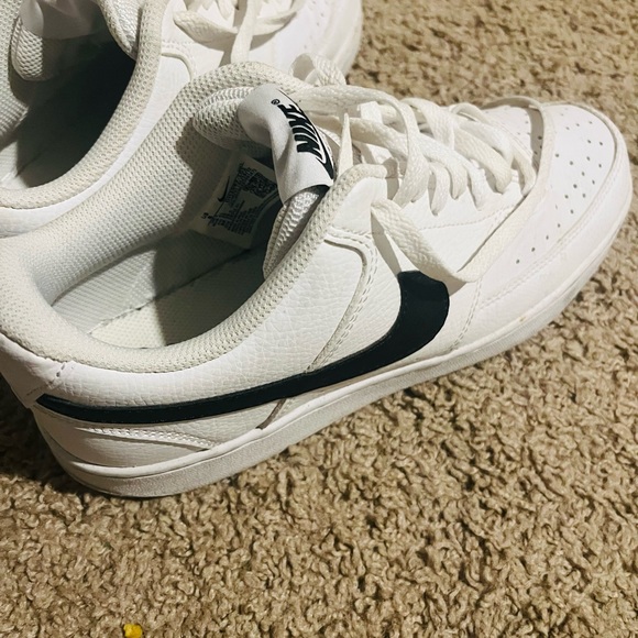 Nike Air Force 1 Low Retro - Picture 1 of 8